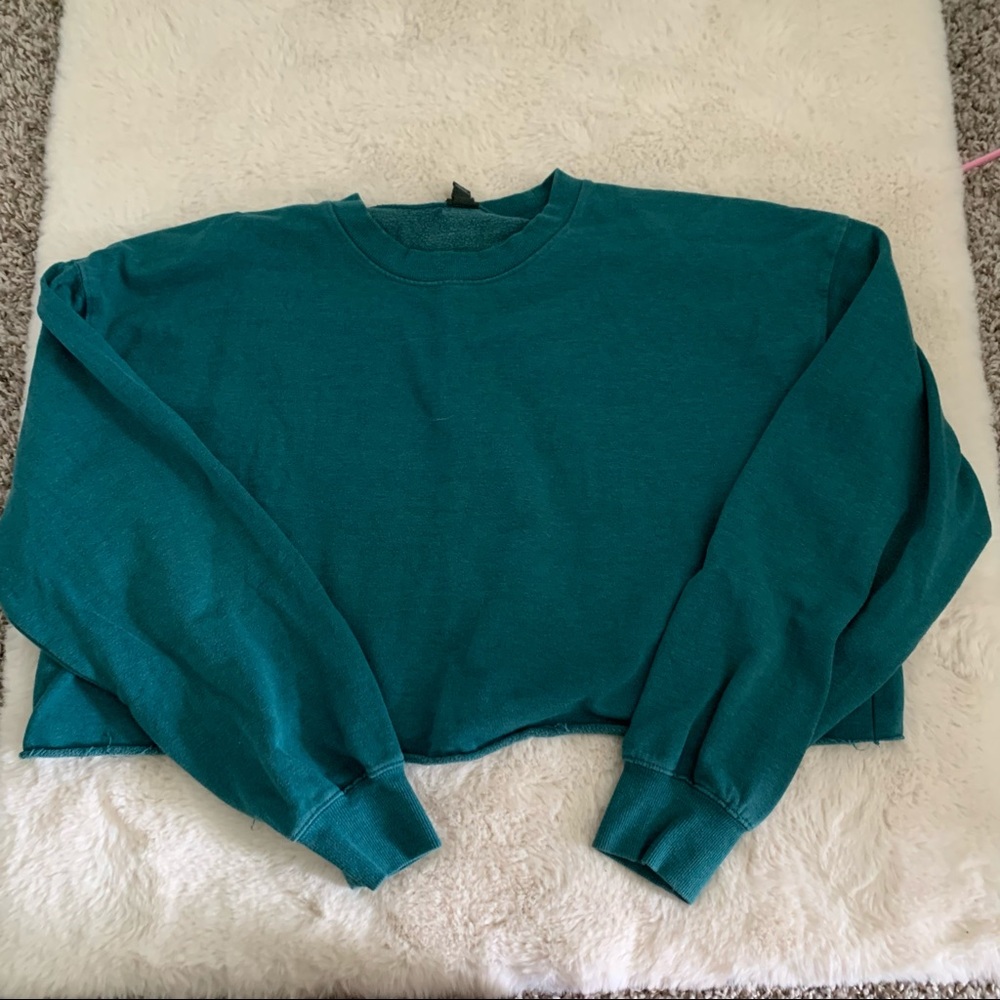Cropped graphic sweater